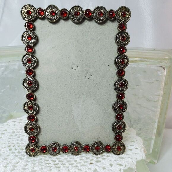 Vintage 5.5"x3.5" Pewter and Red Stones Picture Frame Glamorous and Glitzy - Picture 1 of 14